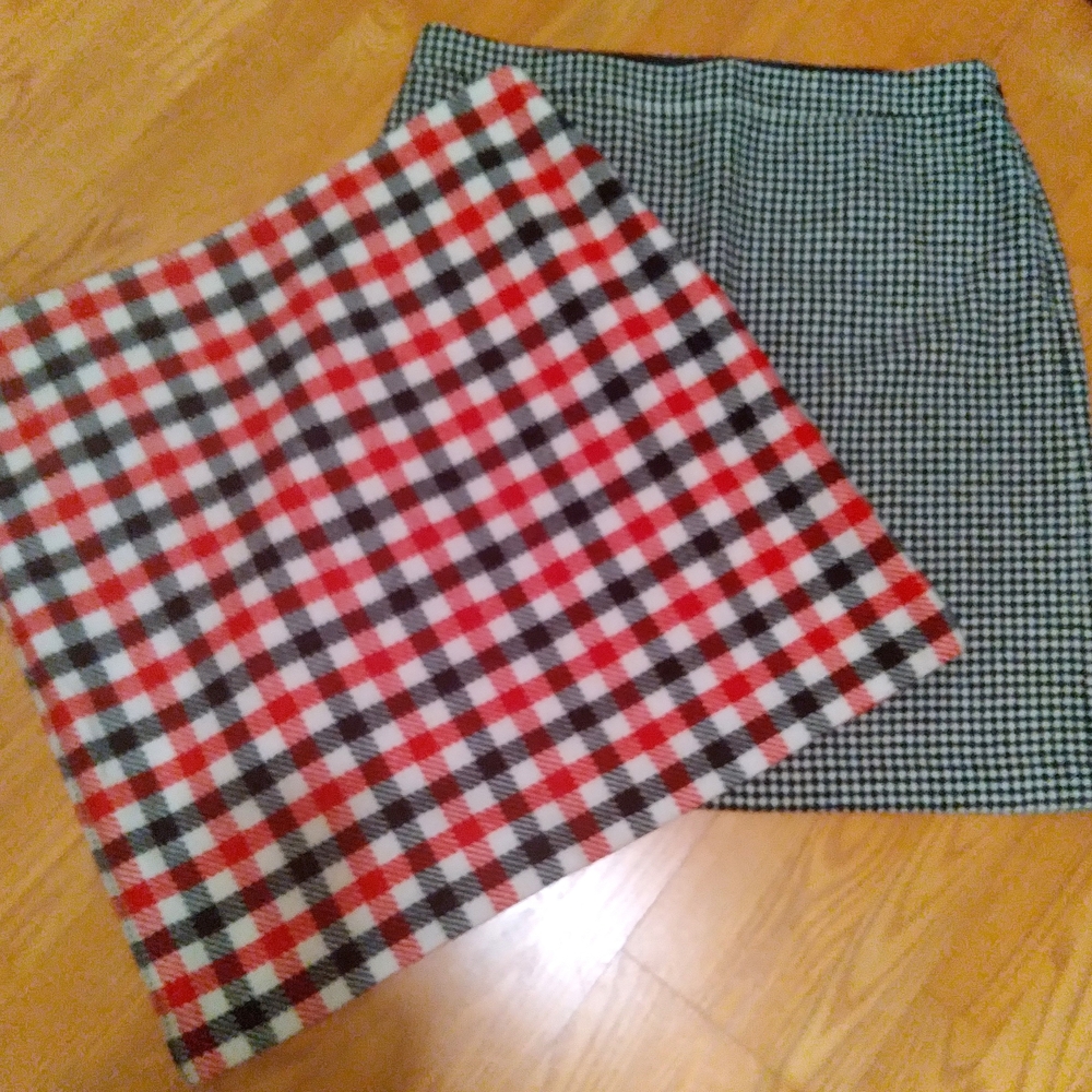 Talbots Wool Checked Skirt Bundle Size 16 Wool Red Black White Preppy